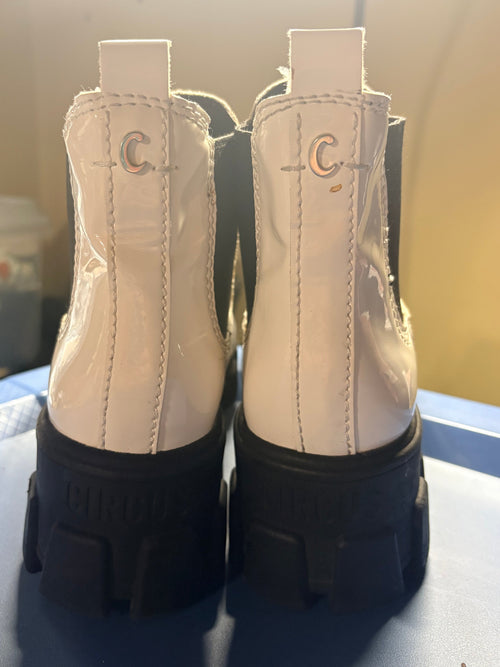 Circus by Sam Edelman Women's Darielle Ankle Boot