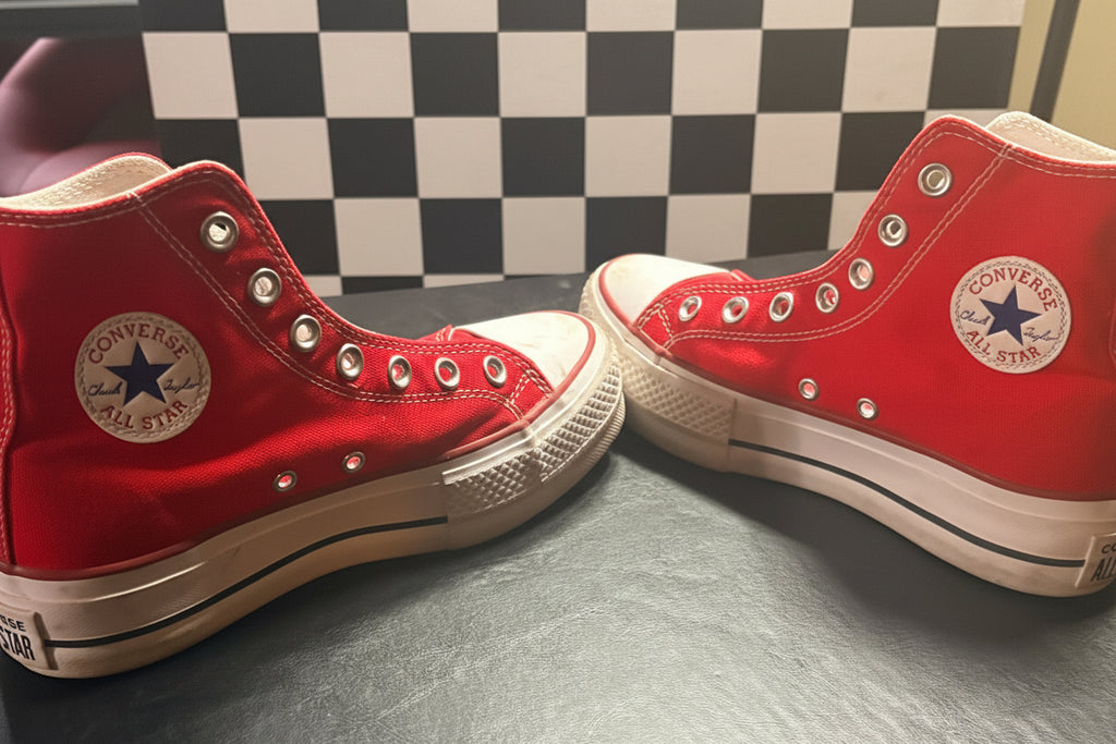 Red converses